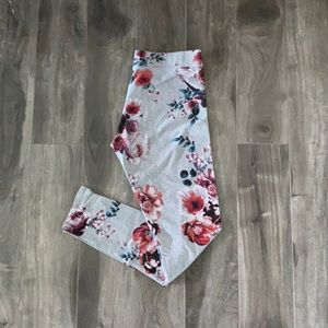 Women’s American Eagle Outfitters floral leggings